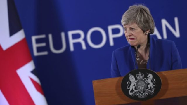 411502_theresa mayova 676x451.jpg