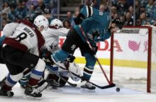 411886_avalanche_sharks_hockey_80078 e4bdbb3da0dc4400b312138c63850076 676x441.jpg