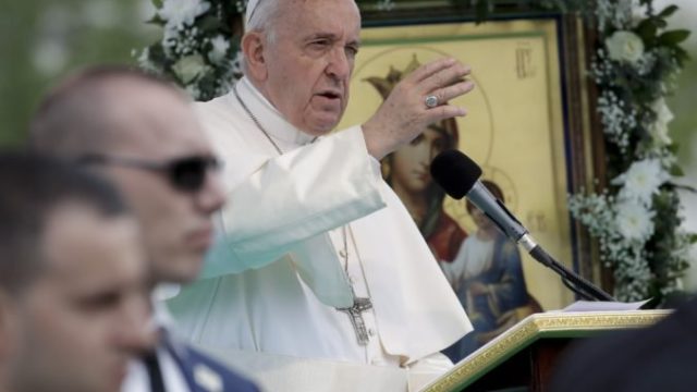 411908_bulgaria_pope_46084 e48c16dc41164096b41ecb383723258a 676x490.jpg
