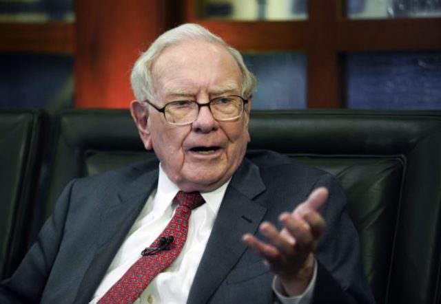 411930_warren buffett 676x467.jpg