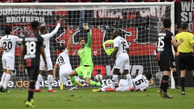 411940_kevin trapp i. bundesliga eintracht frankfurt 676x347.jpg