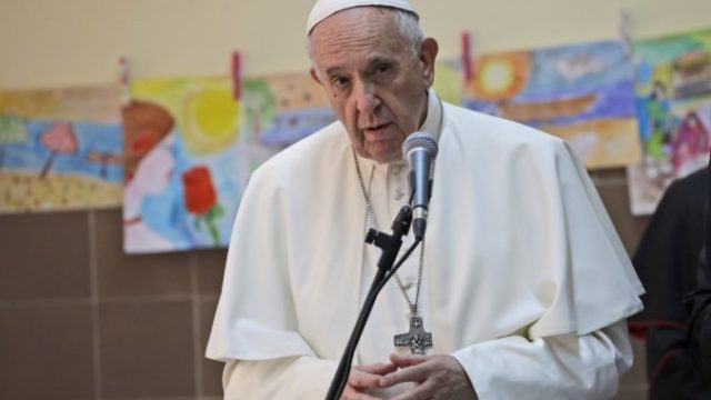 411978_papez 676x455.jpg