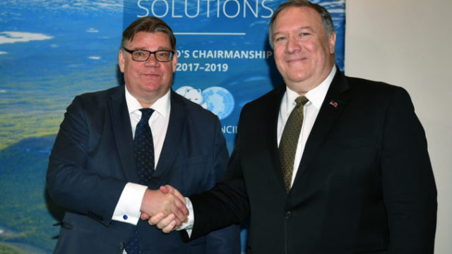 412144_pompeo 2 676x453.jpg