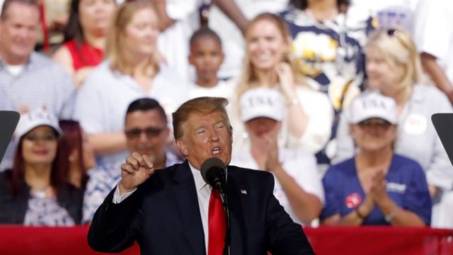 412325_trump_16359 a548f452680645198d212a833f1aab8c 676x405.jpg