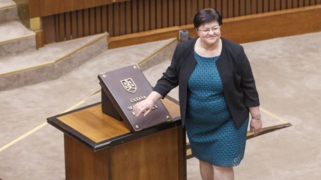 412351_darina gabaniova smer sd 676x464.jpg