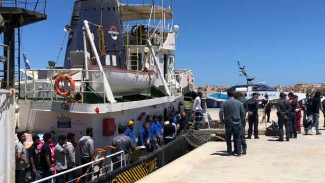412509_migranti 676x489.jpg