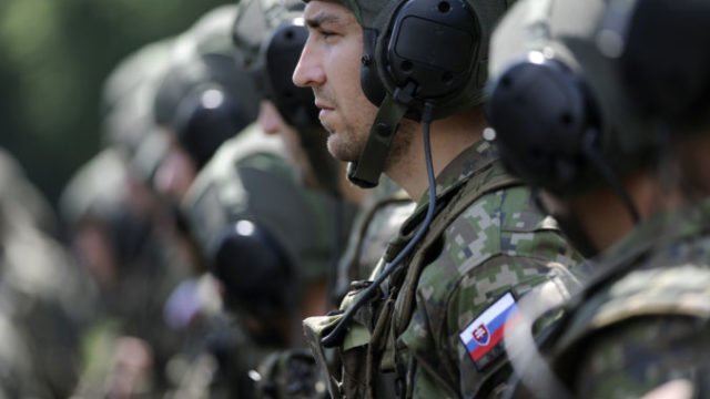 413251_vojaci 1 676x450.jpg