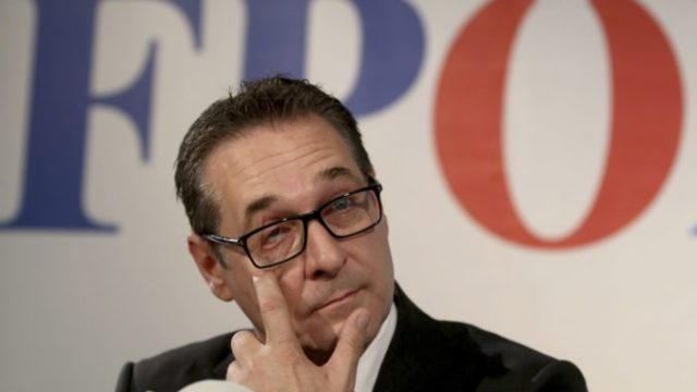 413438_austria_new_government_83182 026215f22237407eb786eb160408e595 676x445.jpg