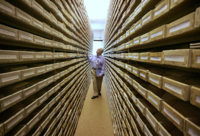 413782_holokaust 676x459.jpg