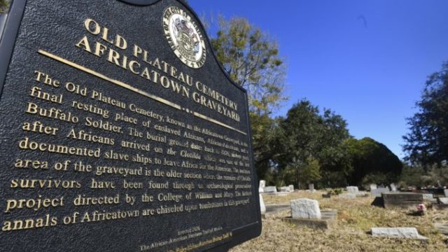 414002_africatown 676x479.jpg