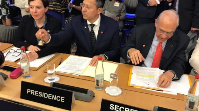 414028_oecd_1 676x507.jpg