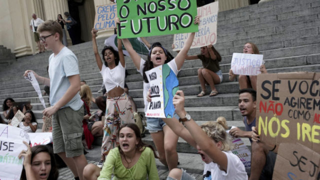 414185_brazil_climate_protest_58087 1221a48650e84e2ebc2d0e06855f3a25 676x458.jpg