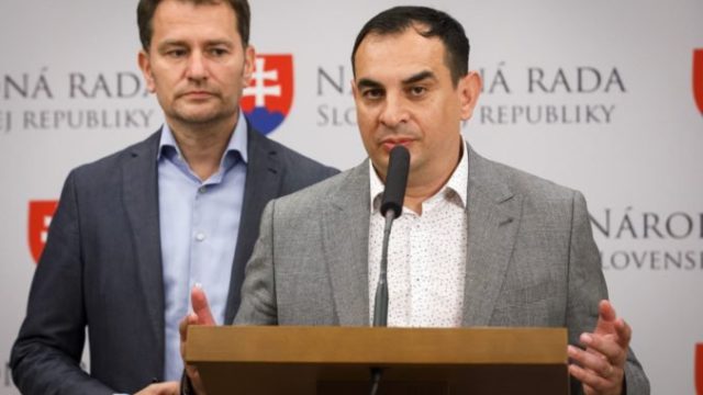 414463_img_4861_copy 676x471.jpg