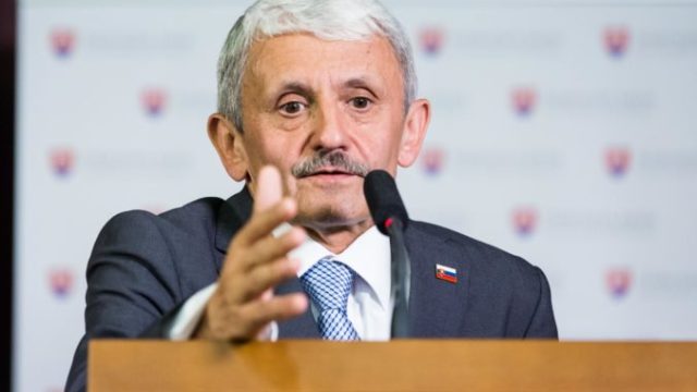 414487_dzurinda 2 676x451.jpg