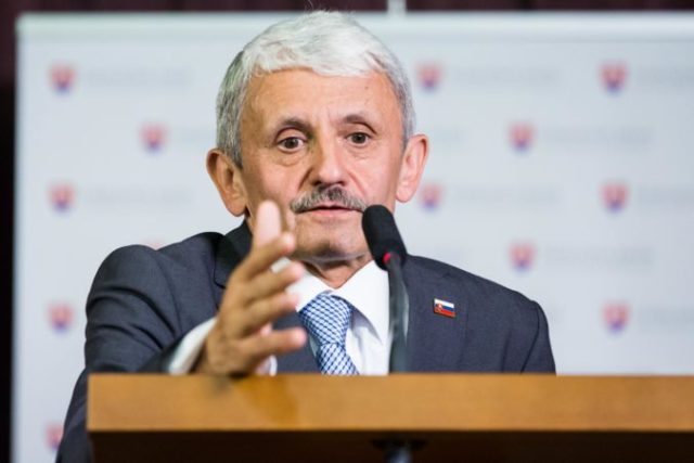 414487_dzurinda 2 676x451.jpg