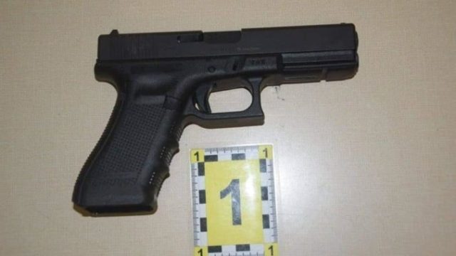 414807_pistol 676x451.jpg