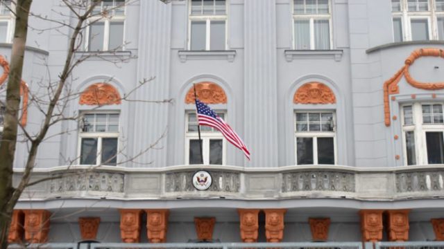 414810_ambasada 676x423.jpg