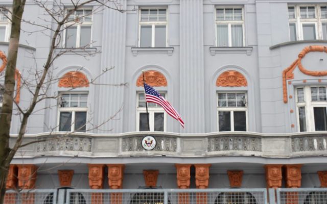 414810_ambasada 676x423.jpg