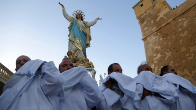 414885_malta_feast_day_photo_gallery_34938 807a9c4ed6f64544af7b9e98569bcff3 676x459.jpg