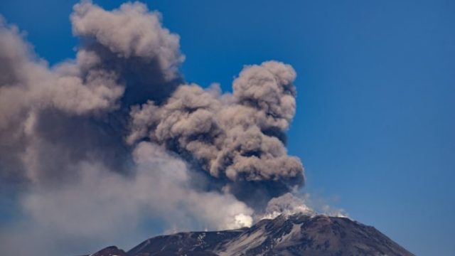 415075_sopka etna 676x451.jpg