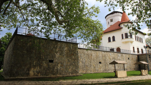 415206_budatinsky hrad 676x451.jpg