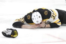 415455_stanley_cup_bruins_blues_hockey_35371 9d3e60ddf4494e13909c9dfb0b0cb56a 676x451.jpg