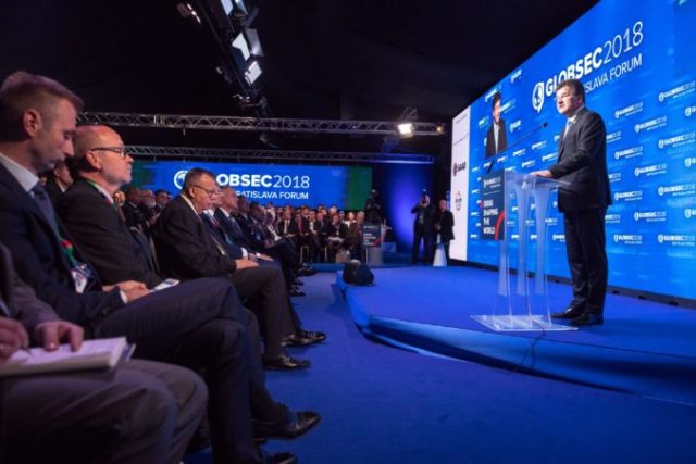 415553_miroslav lajcak globsec 2018 676x451.jpg