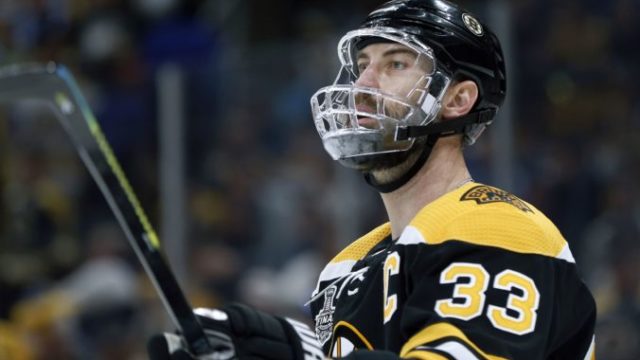 415687_zdeno chara boston bruins play off nhl 676x482.jpg