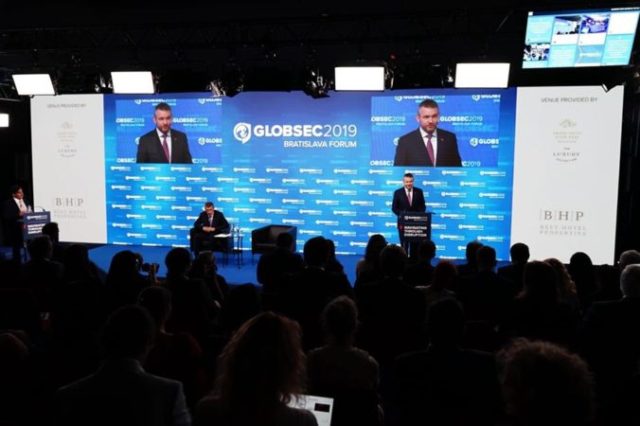 415850_peter pellegrini globsec 676x450.jpg