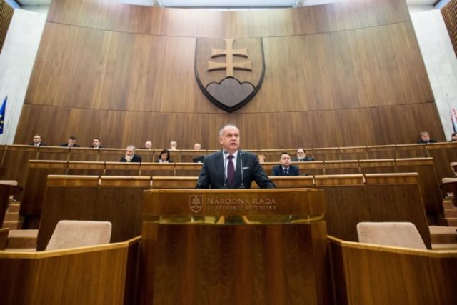 416149_andrej kiska narodna rada sr 676x451.jpg