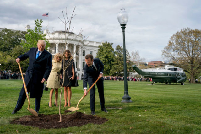 416199_macron 1 676x451.jpg