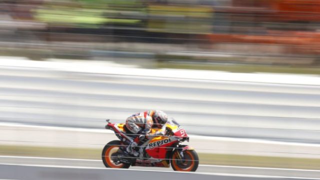 416562_spain_motorcycle_grand_prix_08444 4bf1bc6b80424b21803a27b12f0ddfcd 676x451.jpg