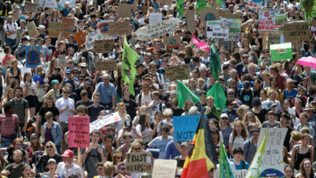 417051_germany_climate_protest_73157 47d058010e014d58b38a8f9f3bf22d01 676x450.jpg