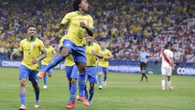 417140_brazil_soccer_copa_america_brazil_peru_48006 82732455160f44119b602f5ccc721f08 676x445.jpg