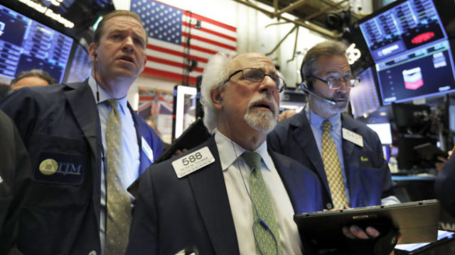 417158_financial_markets_wall_street_56704 4ab82f08ed8546e88bf6e874633db40b 676x451.jpg