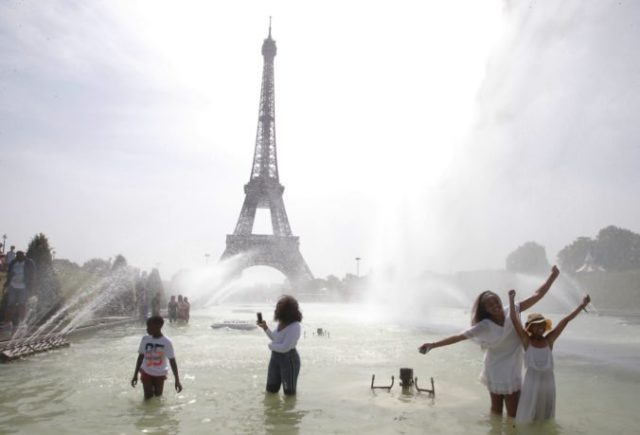 417234_pariz 676x459.jpg