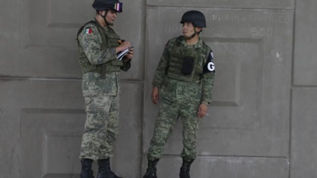 417305_vojaci mexiko 676x480.jpg