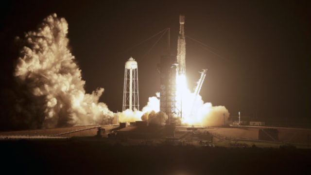 417310_spacex 676x465.jpg