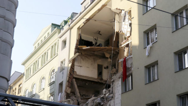 417472_austria_gas_explosion_00842 b048ab115c0546d8a73fa70b1380e862 676x473.jpg