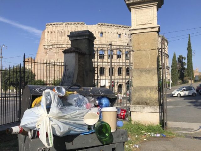 417486_italy_garbage_crisis_65248 f202158fdeee444ebe4a577127108480 676x507.jpg