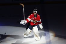 417512_roberto luongo 2 676x451.jpg