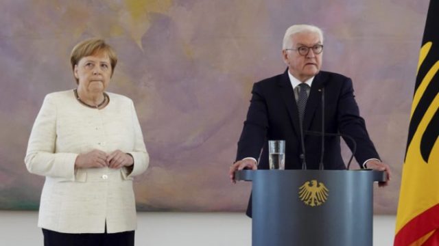 417533_merkelova 676x397.jpg