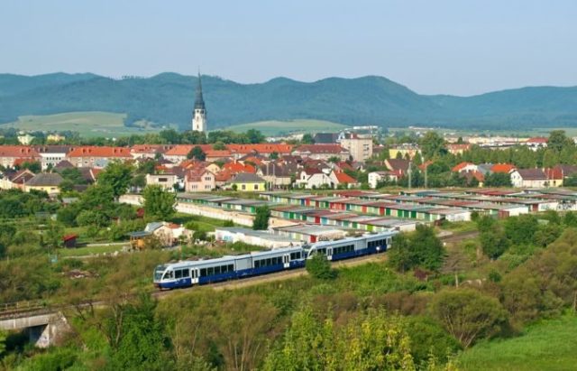 418086_pre levocskych putnikov zssk opat posilni dopravu. foto_michal plihal 676x434.jpg