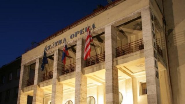 418127_opera 676x457.jpg