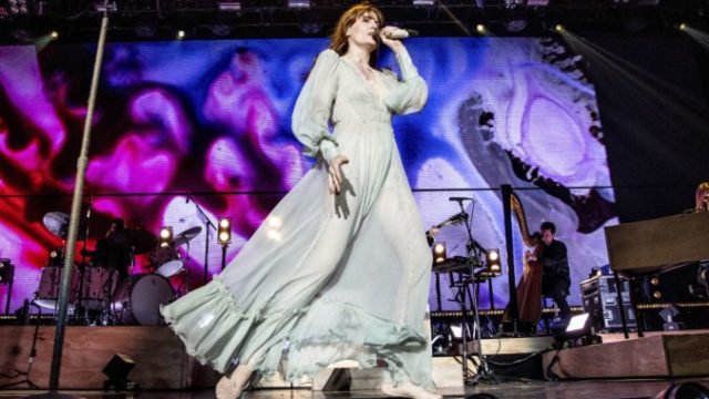 418224_florence welch florence and the machine 676x451.jpg