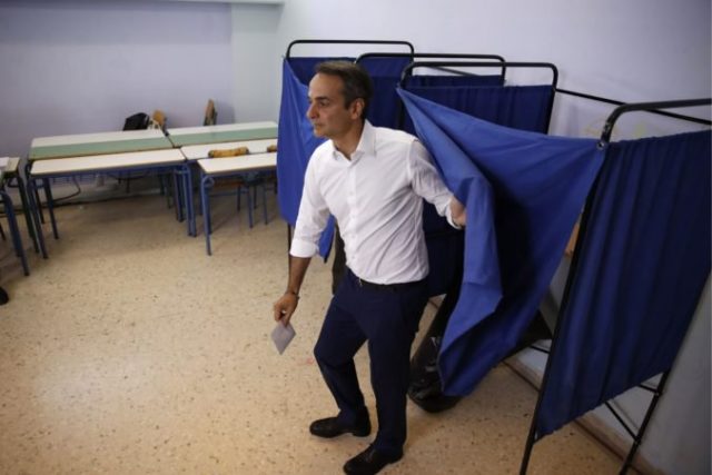 418368_kyriakos mitsotakis 676x451.jpg