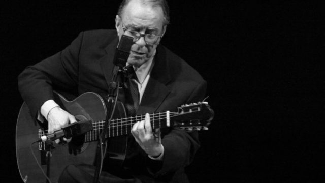 418370_joao gilberto 676x458.jpg