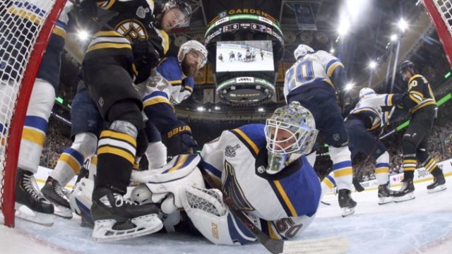 418981_jordan binnington st. louis blues nhl 676x454.jpg