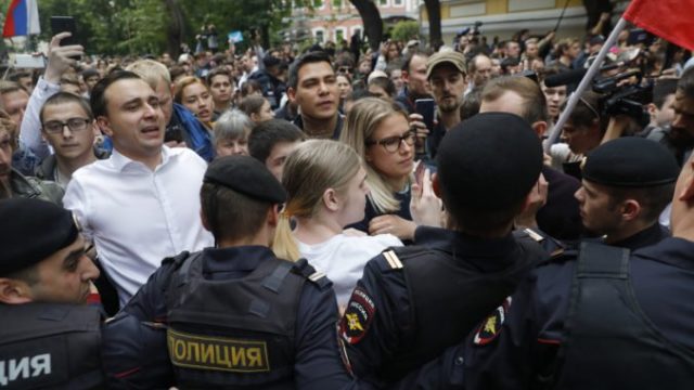 419021_russia_opposition_protest_72566 438e1409e5e243af97a4f2ebc53f06da 676x451.jpg