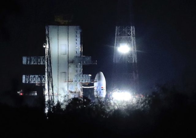 419028_india_moon_mission_17054 ad6031c470ed4469939f6d3db3e03de3 676x477.jpg